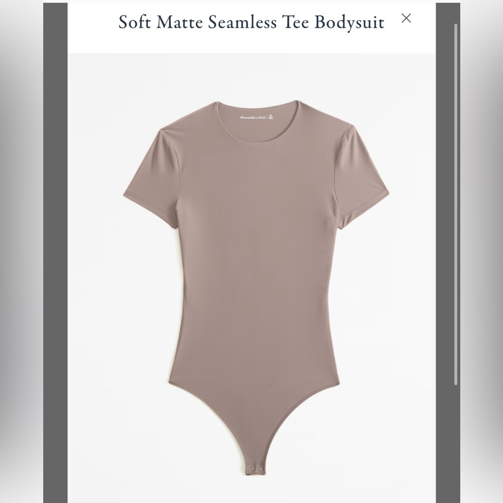 Abercrombie & Fitch Soft Matte Seamless Tee Bodysuit in Taupe🦘